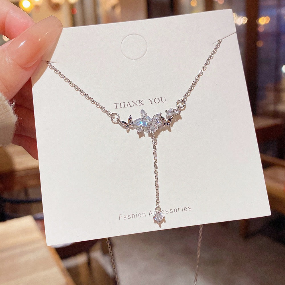 Collar Mariposa Long de Estrellas